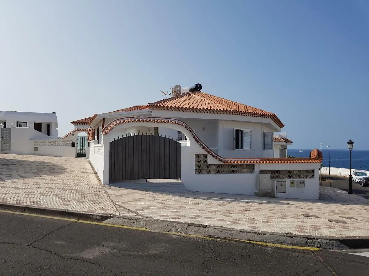 Coastal Hideaway Villa Puerto de Santiago  Holiday home